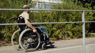 Eine solche Rollstuhlrampe will der Unternehmer in Bad Sobernheim bauen.