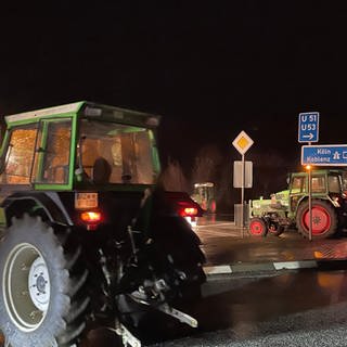 Landwirte blockieren Autobahnen in Rheinhessen