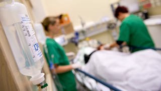 Die Unimedizin Mainz verschiebt planbare Operationen, weil das Fachpersonal fehtl