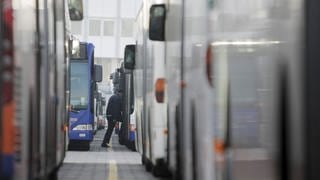 Die Busfahrer der Wiesbadener Verkehrsgesellschaft ESWE müssen Angst haben: immer mehr Fahrgäste greifen sie an.
