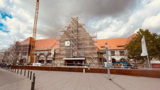 Der Wormser Hauptbahnhof wird gerade saniert.