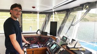 Mark Mauch macht bei der Binger Schifffahrtsgesellschaft Bingen-Rüdehsheimer eine Ausbildung zum Binnenschifffahrtskapitän.