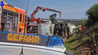 Ein umgekippter Lkw sorgte für massive Behinderungen auf der A60 am Mainspitzdreieck.