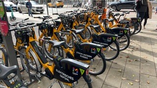 200 neue E-Bike mit flotten Sprüchen können vom Fahrradvermietsystem meinRad in Mainz ausgeliehen werden.