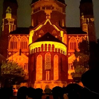 Der Dom in Mainz beim Lichtfestival 2024