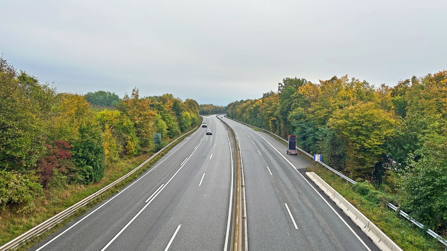 Die A60 bei Mainz wurde am Donnerstagmorgen für 12 Stunden voll gesperrt.