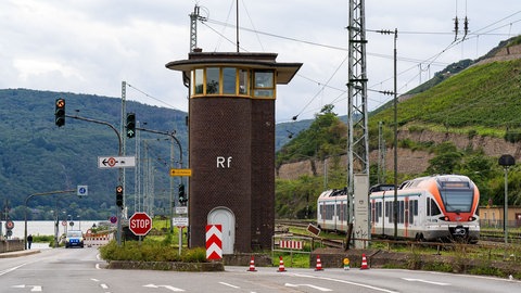 An dieser Stelle der B 42 ist der schwere Verkehrsunfall passiert