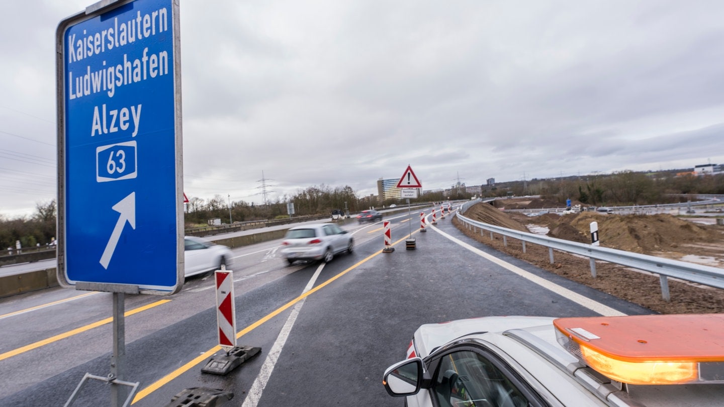 Der Verkehr fließt wieder über die Nordbrücke am Autobahnkreuz Mainz