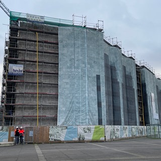 Die Fassade des Rathauses in Mainz. Die Sanierung des denkmalgeschützen Baus kostet 130 Millionen Euro. Jetzt geht es voran. 