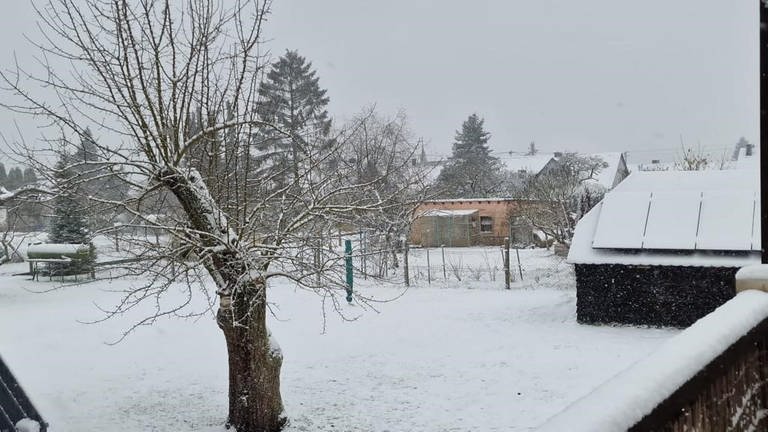 Schnee auch in Zemmer-Rodt in der Eifel.
