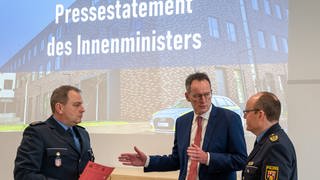 Innenminister Ebling gibt Pressestatement in Trier