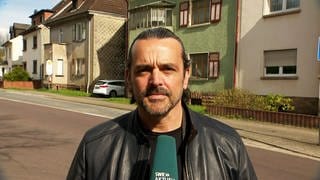Steffen Dillinger fand im Haus seines verstorbenen Onkels, einem Priester aus dem Bistum Trier, Fotos und Videos von Missbrauchstaten