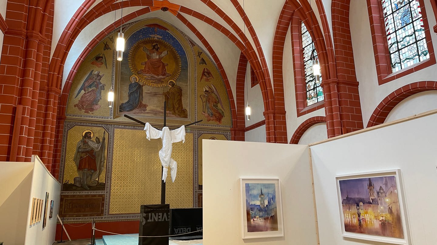 Zeitgenössische Kunst trifft historische Kunst in St. Gangolf