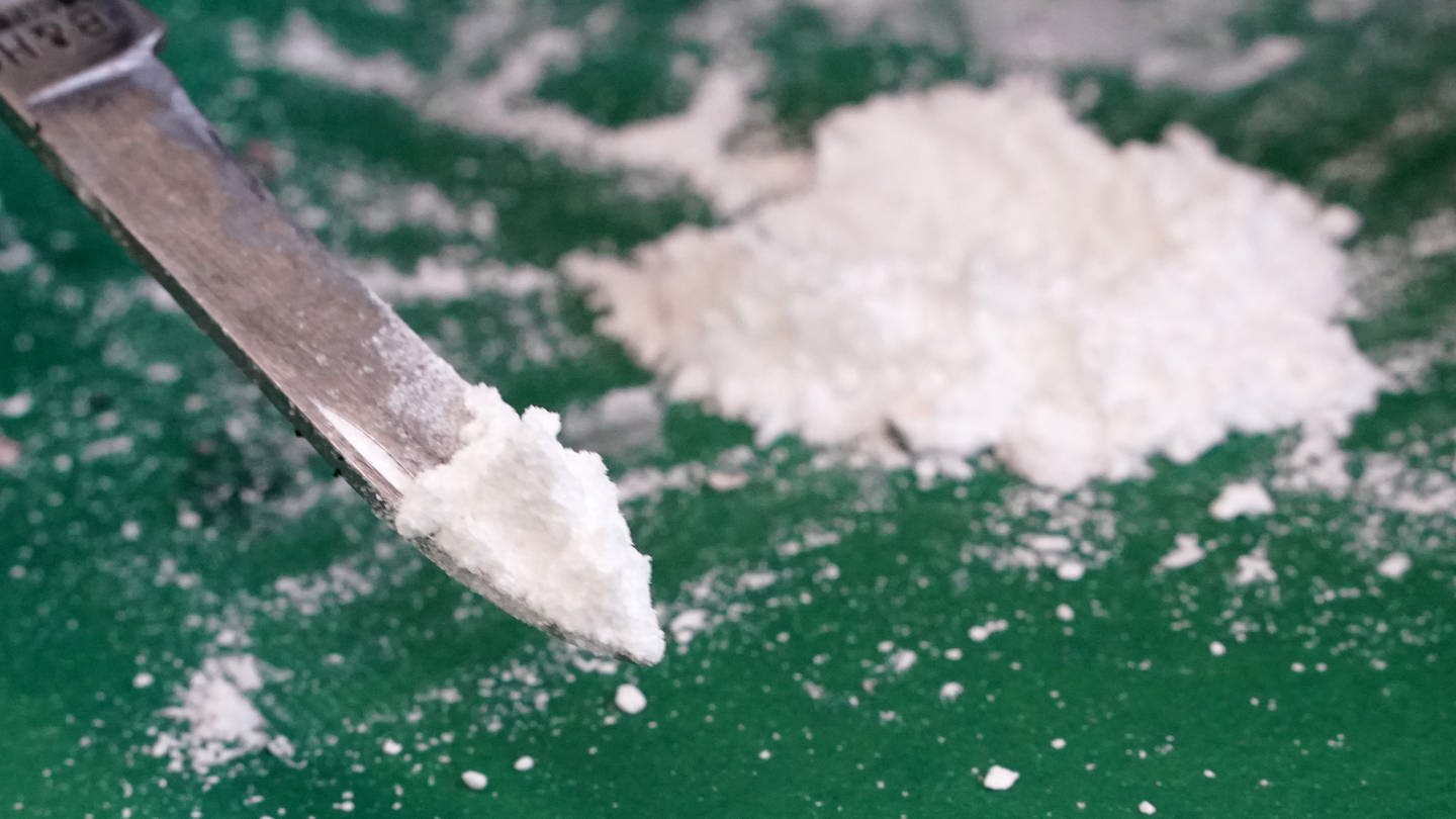 Am Trierer Landgericht muss sich ein Mann wegen des Handels mit Kokain verantworten