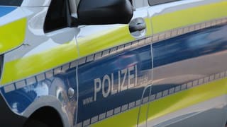 Zwei Jugendliche haben gestern Abend in Prüm einen Busfahrer verletzt. (Symbolbild)