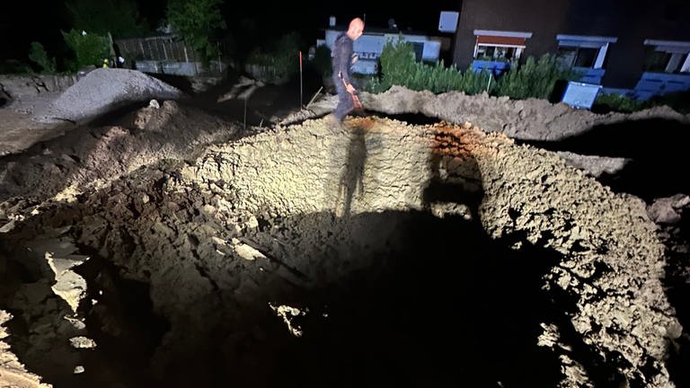 Die Bombe wurde laut Stadt mit einem Fernzünder gesprengt.