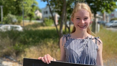 In Birkenfeld demonstrieren Schüler für die Wiedereröffnung des Stadions