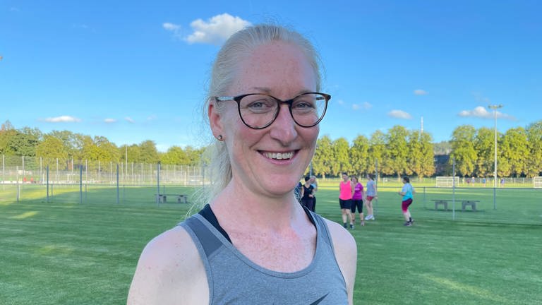 Trainerin der Frauenlaufgruppe des Vereins Silvesterlauf Trier ist Judith Berg