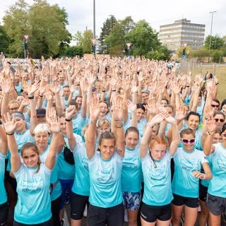 Hunderte Frauen ging beim zweiten Trierer Frauenlauf an den Start.