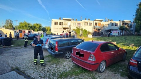 Bei einem Streit in Trier ist eine Frau sehr schwer verletzt worden. Ein 25-jähriger Mann wurde festgenommen. Es sollen ein Messer und eine Eisenstange im Spiel gewesen sein.