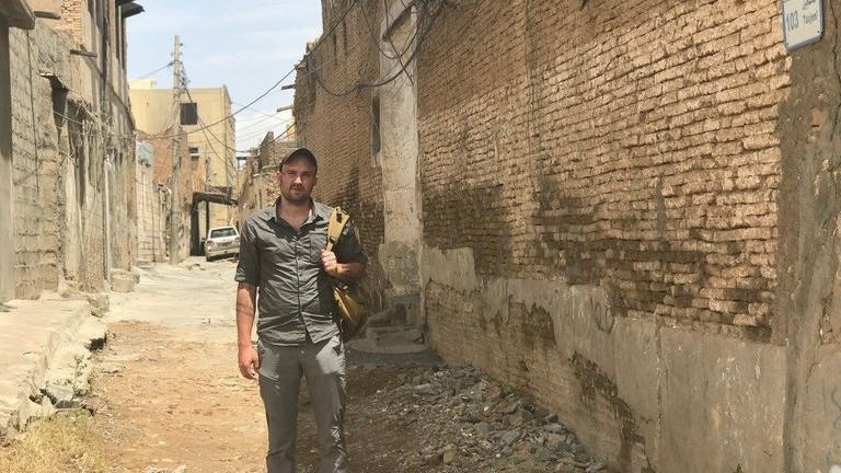 Martin Lautwein, humanitärer Helfer aus der Region Trier, verklagt eine Hilfsorganisation nach einem Einsatz in Syrien.