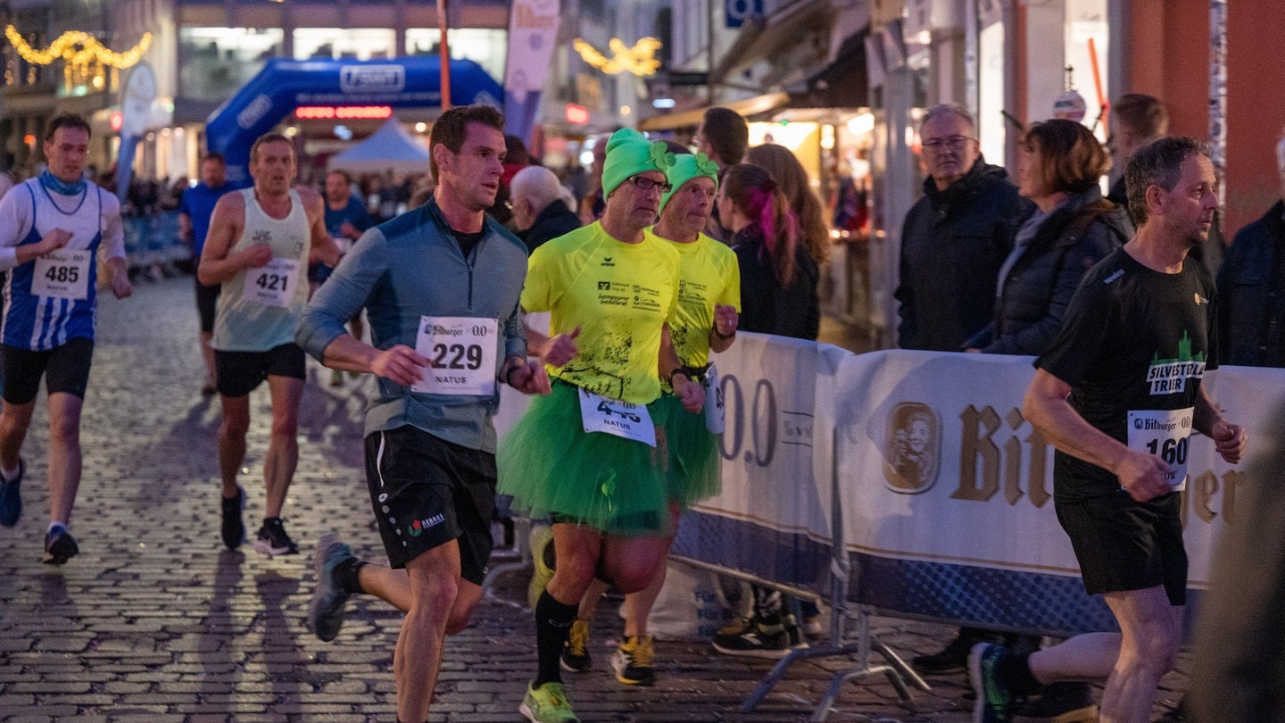 Über 2000 Läuferinnen und Läufer werden in diesem Jahr am Trierer Silvesterlauf teilnehmen