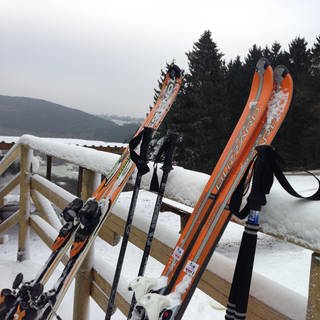 Im Skigebiet Wolfsschlucht in Prüm starten am Samstag die Lifte und der Wintersport. 