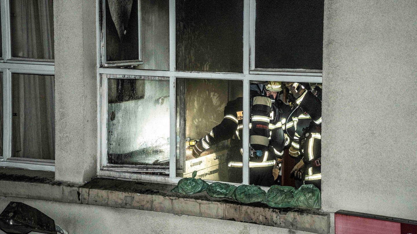 Am Dienstagabend wurde die Feuerwache 1 der Stadt Idar-Oberstein wegen eines Küchenbrandes alarmiert.