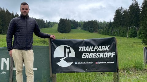 Daniel Gregor ist Geschäftsführer des Trailpark am Erbeskopf. Er sagt, die aktuelle Situation sei für den Betrieb existenzgefährdend.