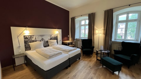 Gästezimmer mit Vier-Sterne-Standard: Im Kloster Steinfeld hat sich das Konzept von Unternehmer Wolfgang Scheidtweiler bewährt.