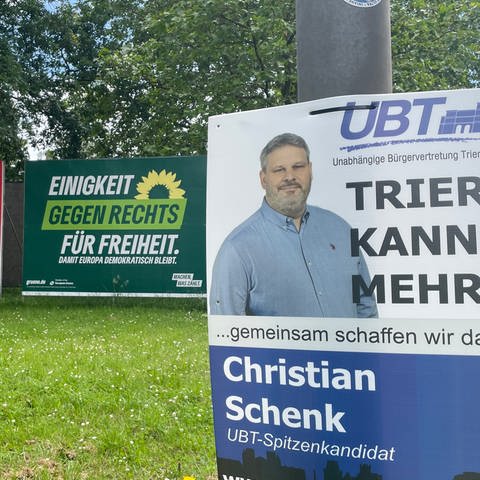 Wahlplakate der Europa-und Kommunalwahl 2024 in der Stadt Trier.