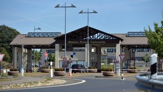 Am Tor der Air Base Spangdahlem gibt es derzeit strengere Einlasskontrollen als sonst. Auf dem Flugplatz gilt eine höhere Sicherheitsstufe. 