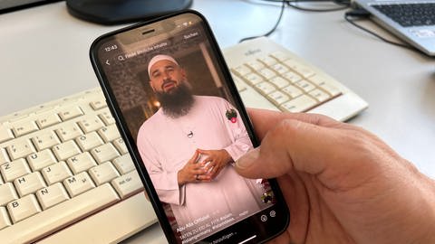 Der radikal-islamistische Tik-Tok Prediger Abu Alia ist nach SWR-Informatonen kürzlich in einer Wittlicher Moschee aufgetreten