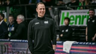 Der neue Trainer des Basketballzweitligisten Gladidators Trier, Jacques Schneider startet mit seinem Team in die neue Saison mit einem Pokalspiel gegen die Frankfurt Skyliners.