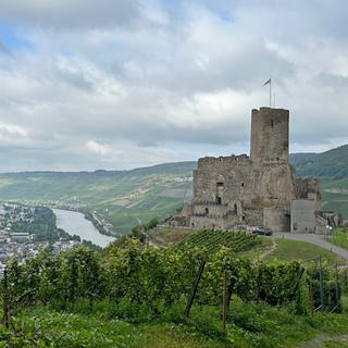 Die Burgruine Landshut bei Bernkastel-Kues.