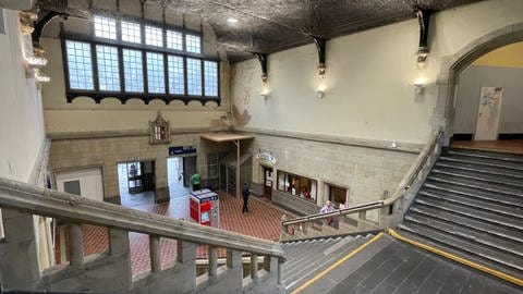 Der sanierungsbedürftige Bahnhof in Cochem.