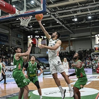 Die Basketballer der Gladiators Trier entscheiden das Derby in der 2. Liga gegen Koblenz für sich