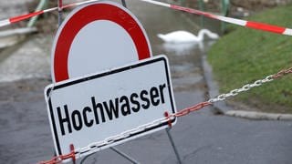 Infolge der für den Mittwoch und die Nacht auf Donnerstag vorhergesagten großen Regenmengen werden die Wasserstände an zahlreichen Pegeln stark ansteigen. 