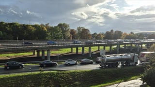 Die Autobahn A602 ist ab Trier in Fahrtrichtung Schweich sowie aus Richtung der L151 kommend auf Grund einer großflächigen Ölspur gesperrt.