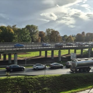 Die Autobahn A602 ist ab Trier in Fahrtrichtung Schweich sowie aus Richtung der L151 kommend auf Grund einer großflächigen Ölspur gesperrt.