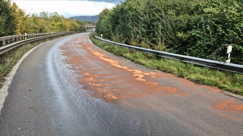 Die Autobahn A602 ist ab Trier in Fahrtrichtung Schweich sowie aus Richtung der L151 kommend auf Grund einer großflächigen Ölspur gesperrt.