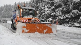 Die Straßenmeistereien in der Region Trier sind auf Winterwetter mit Schnee, Eis und Glätte gut vorbereitet.