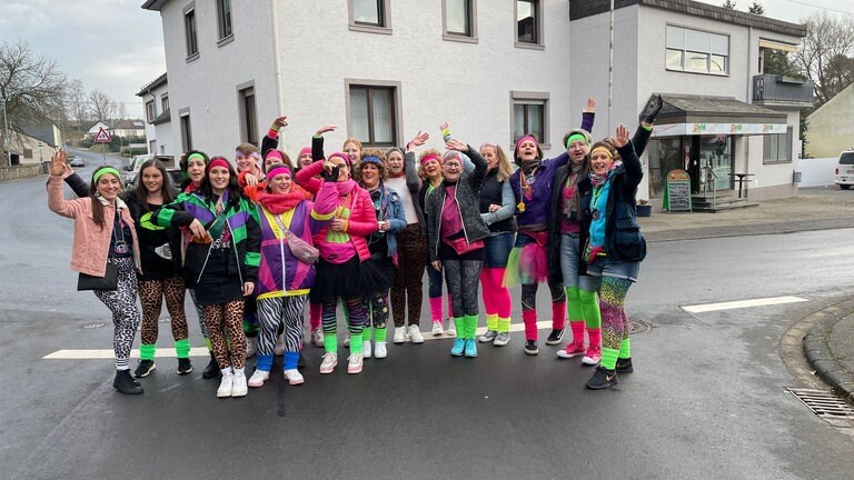 Weiberfastnacht in Deudesfeld.