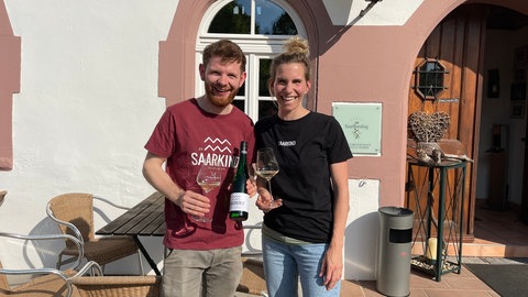 Nicolas Weber und Vanessa Weber-Mischke haben Spaß daran, regionalen Wein zu produzieren.