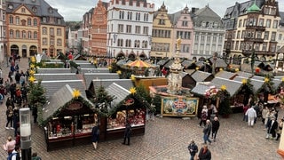 Der Trierer Weihnachtsmarkt ist bis zum 22. Dezember geöffnet. Andere Weihnachtsmärkte in Rheinland-Pfalz haben teilweise noch länger auf.