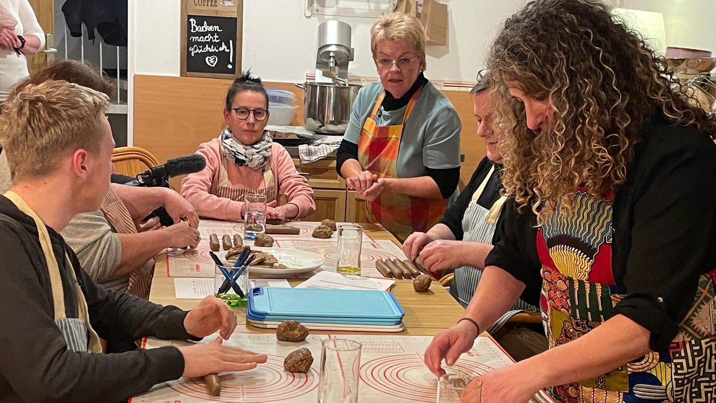 Ein Backkurs in der ehemaligen Bäckerei Kirwald in Trier