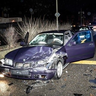 Nach einem Unfall auf der B41 in Idar-Oberstein gab es ein Handgemenge