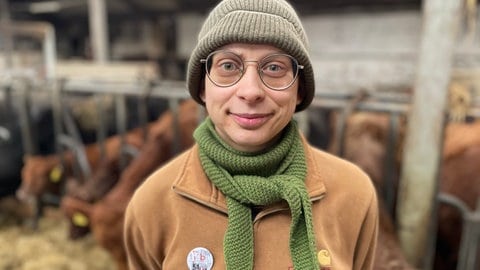 Hannah Meyer macht derzeit ihren Master in ökologischer Landwirtschaft und arbeitet auf dem Hof ihrer Familie in Duppach mit. 