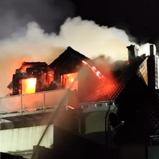 Wohnhaus in Hockweiler nach Explosion in Brand