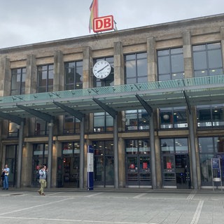 Der Hauptbahnhof in Kaiserslautern.